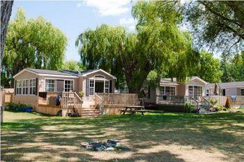 Great Blue Resorts - Cherry Beach Resort Cherry Valley エクステリア 写真