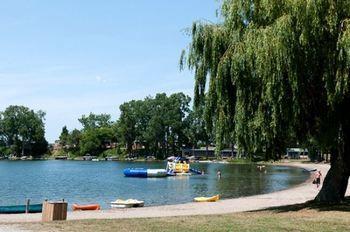 Great Blue Resorts - Cherry Beach Resort Cherry Valley エクステリア 写真